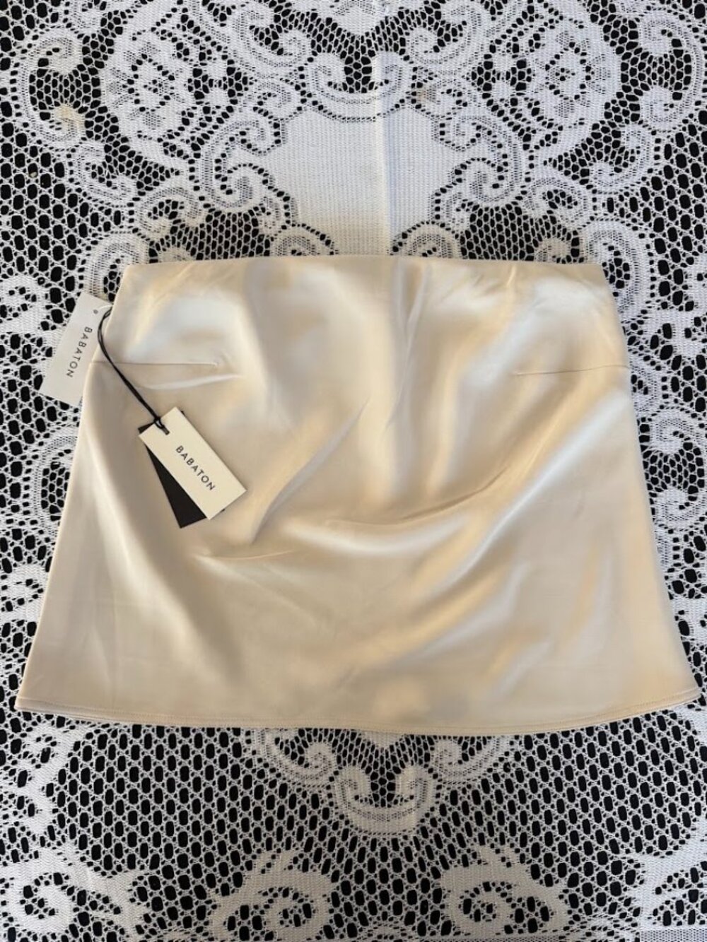 NWT Aritzia Midtown Tube Top Matte Pearl - Size S